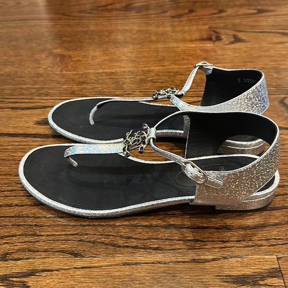 CHANEL Interlocking CC Logo T-Strap Sandals
Size: 11.5 - Picture 8 of 10
